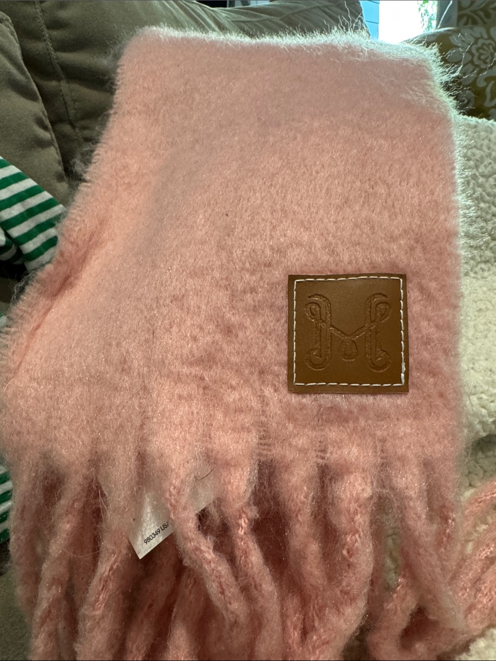 H & M pink scarf NEW gift Christmas